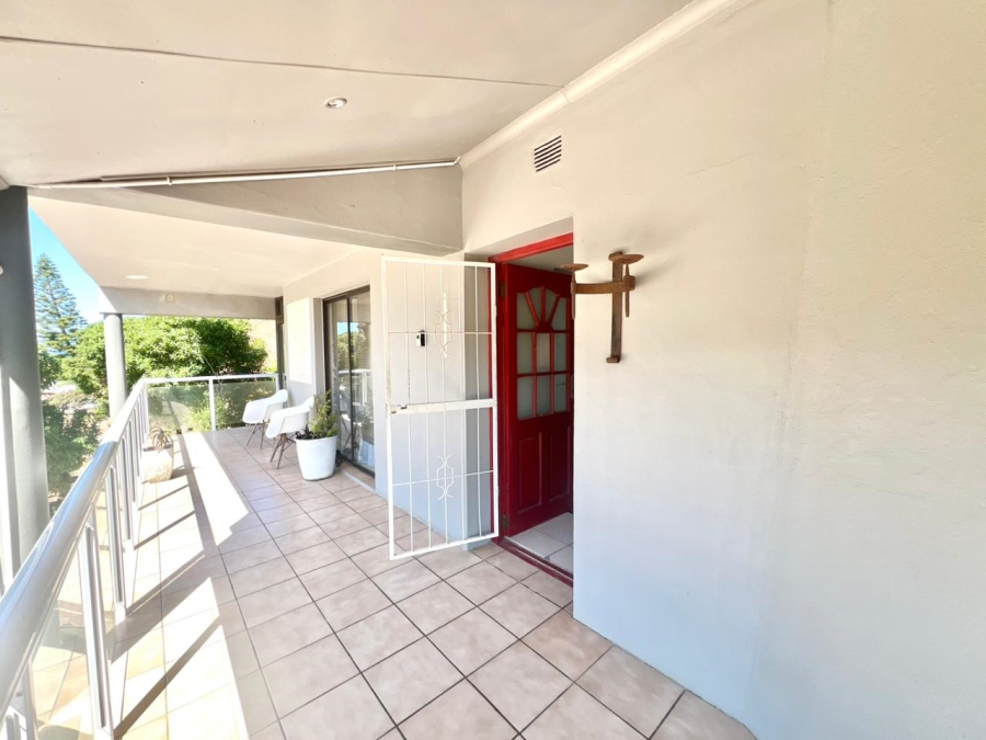 5 Bedroom Property for Sale in Paradise Beach Eastern Cape